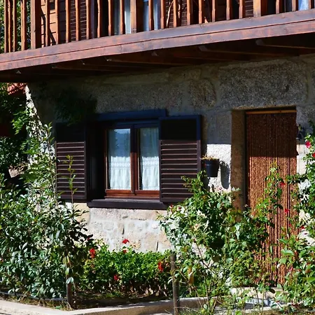 Nyaraló Charming House In With Mountain View