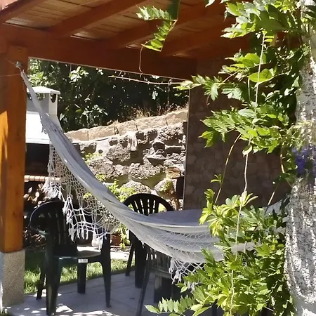Nyaraló Charming House In With Mountain View